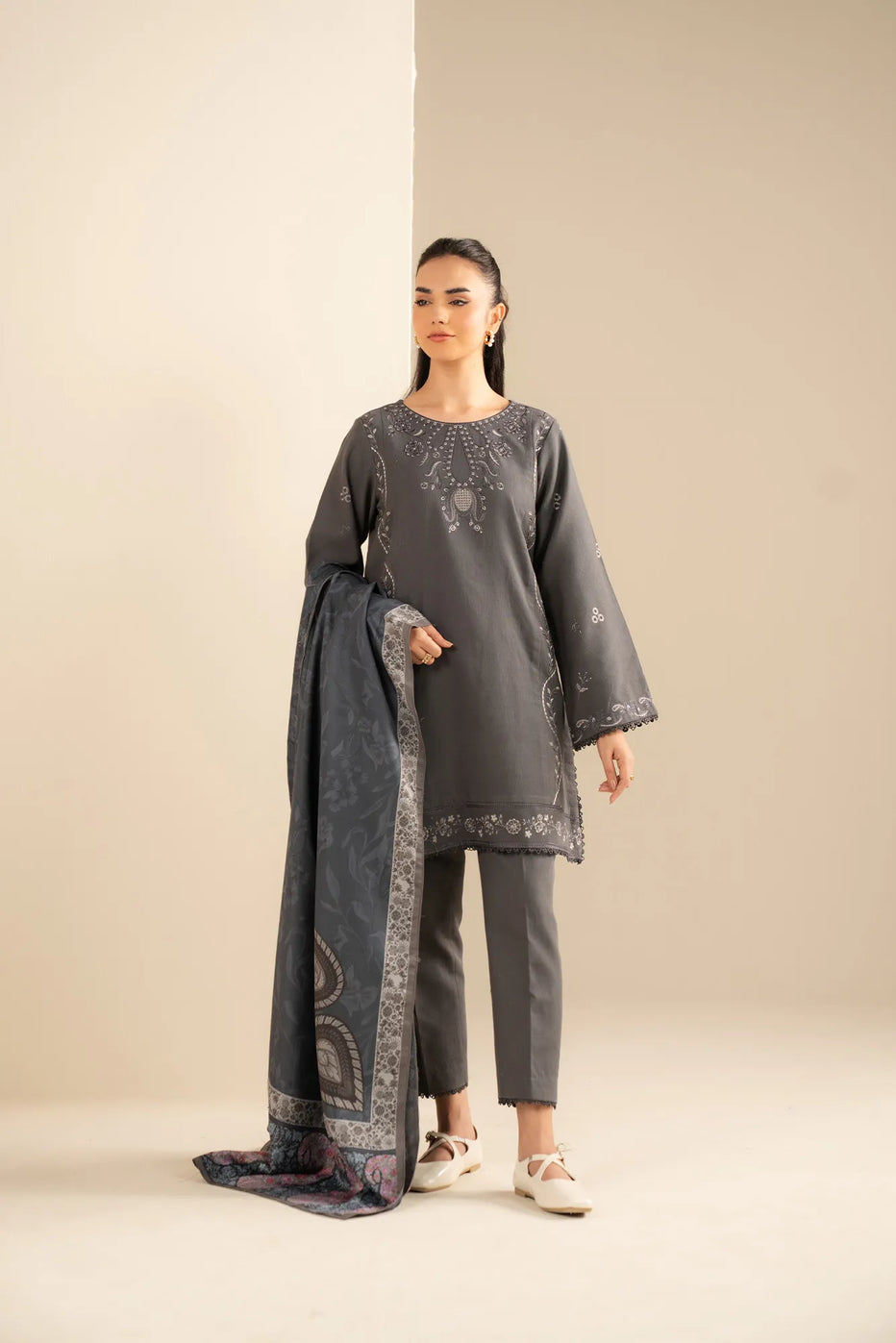 Dhanak Embroidery 3PC SUIT BTK-1035