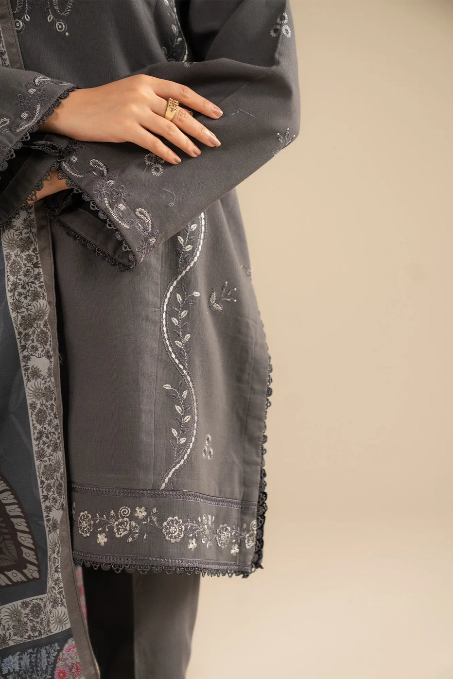 Dhanak Embroidery 3PC SUIT BTK-1035