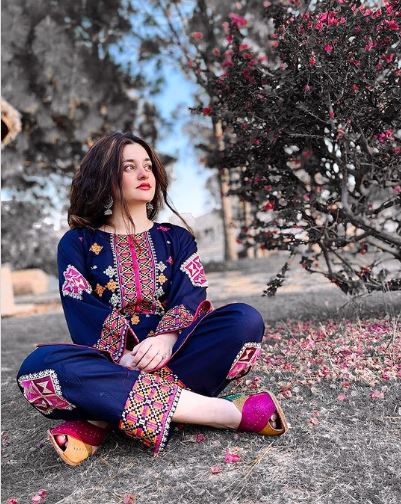 3PC Embroidered IR0082