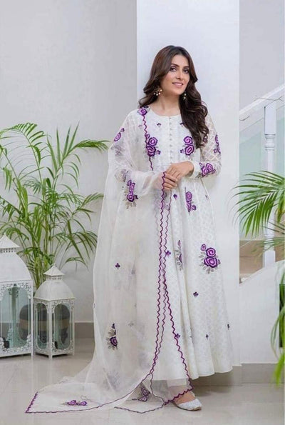 EMBROIDERED 3PC LAWN EMBROIDERED DRESS WITH CHIFFON EMBROIDERED DUPATTA  IR-217