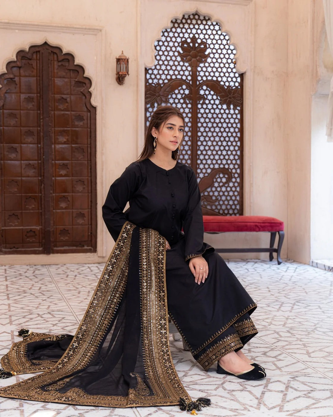 ROYAL CHARM EMB 3PC SUIT AJS-001003 BLACK